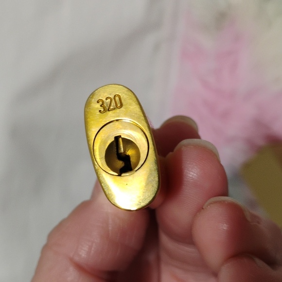 SALE! Louis Vuitton Portecle LV Logo Key Holder Charm & Padlock/Keys 320 Bundle - Picture 15 of 16